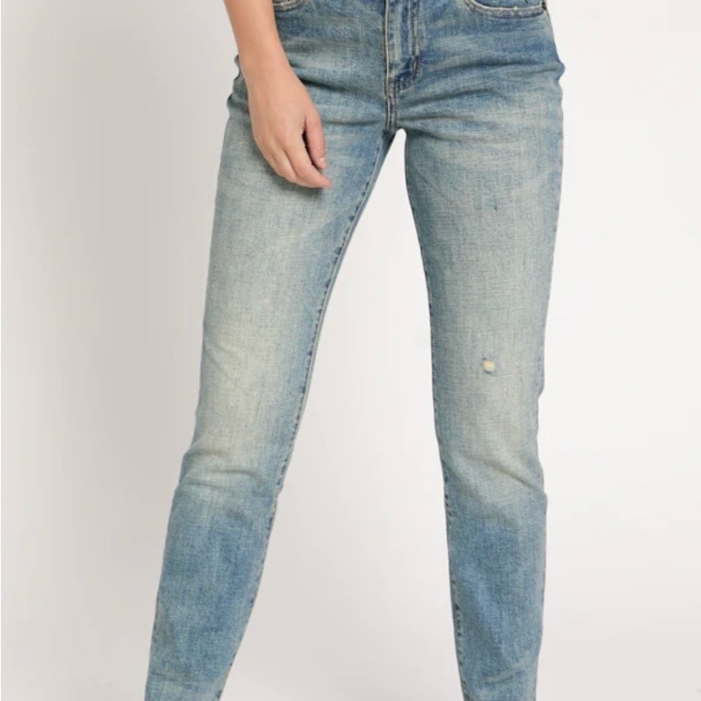 High rise straight jean